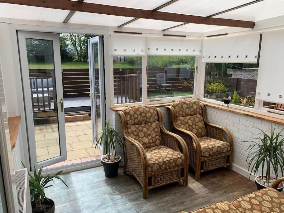 Mikes At Menai - Stylish & Spacious 3 Bed House In Menai Bridge. Екстер'єр фото