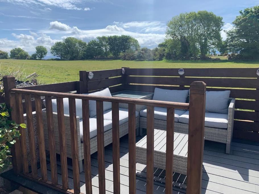 Mikes At Menai - Stylish & Spacious 3 Bed House In Menai Bridge. Екстер'єр фото